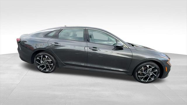 new 2025 Kia K5 car, priced at $35,295