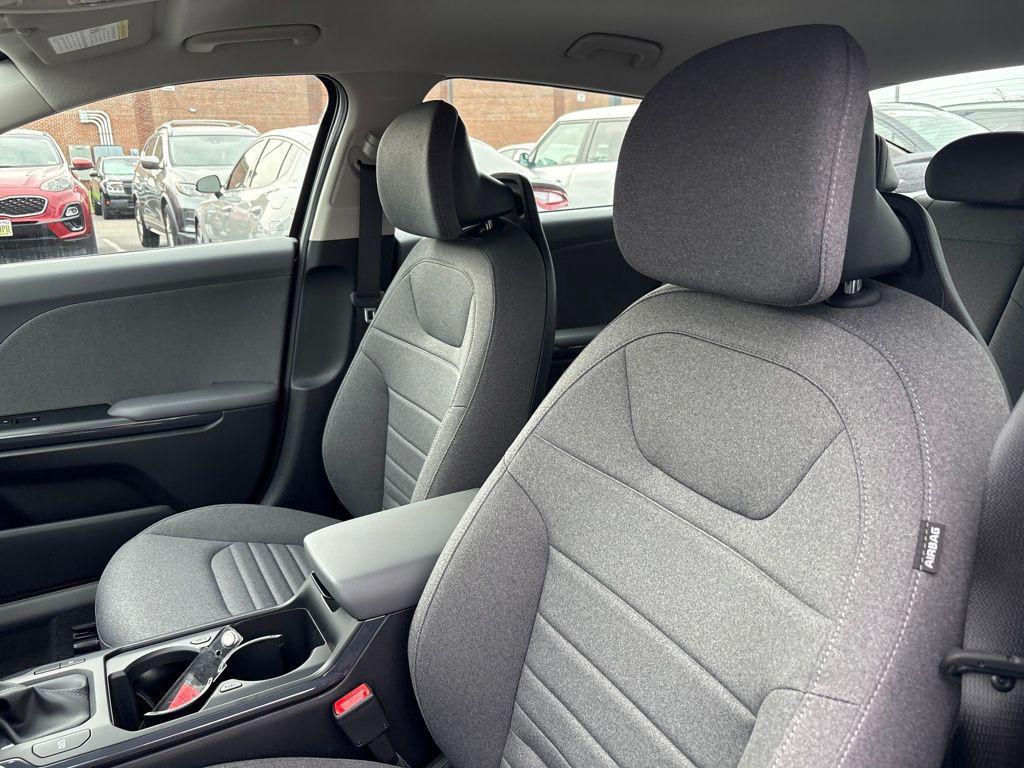 new 2025 Kia K4 car, priced at $25,725