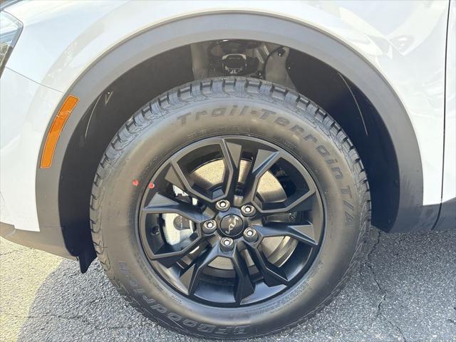 new 2025 Kia Sportage car, priced at $38,185
