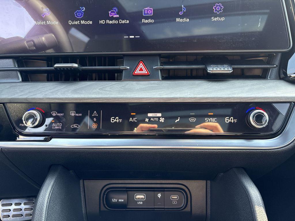new 2025 Kia Sportage car, priced at $37,435