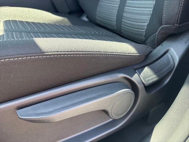 new 2025 Kia Sorento car, priced at $34,655