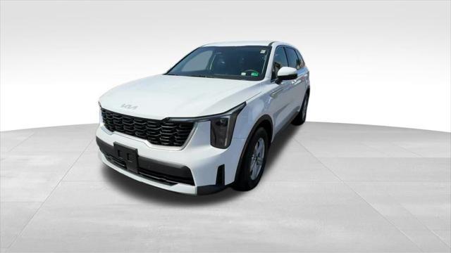 new 2025 Kia Sorento car, priced at $34,655