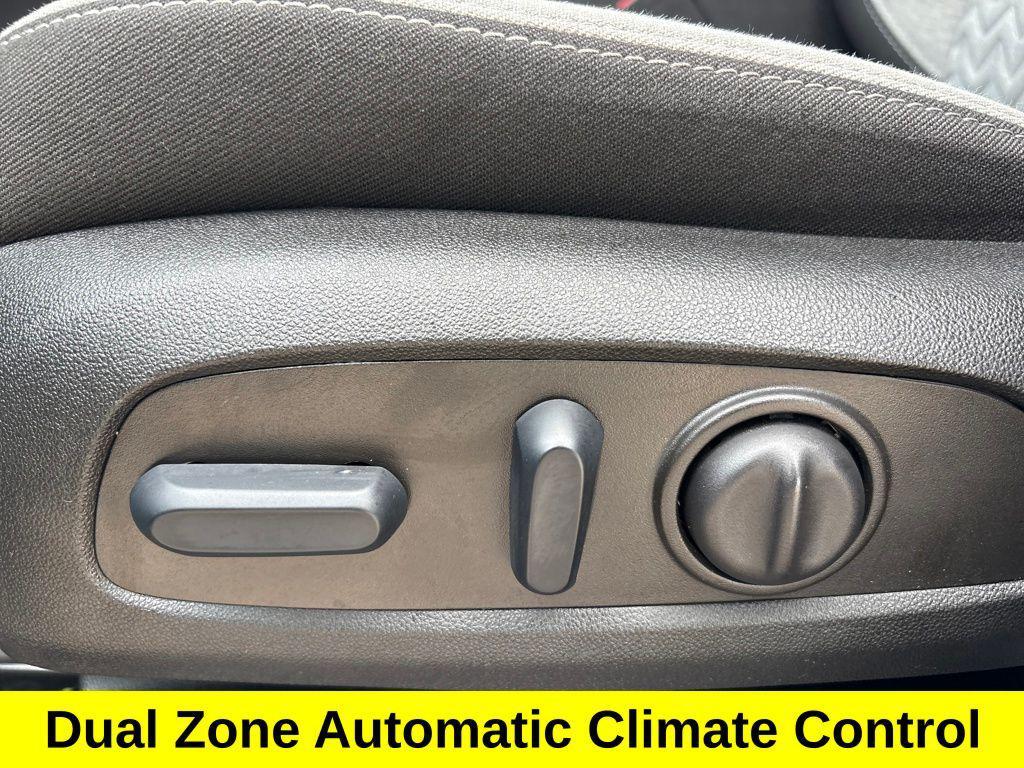 used 2022 Chevrolet Equinox car, priced at $21,675