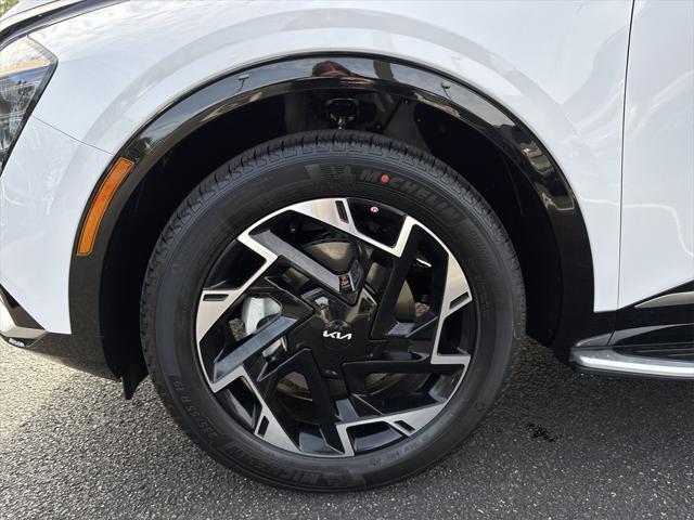 new 2025 Kia Sportage car, priced at $38,760