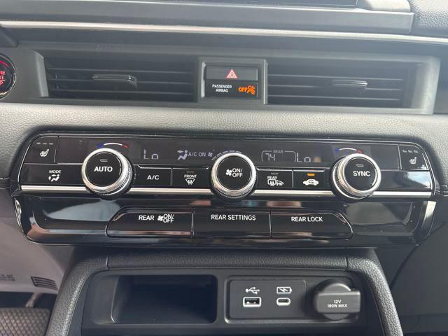 used 2025 Honda Pilot car, priced at $42,675