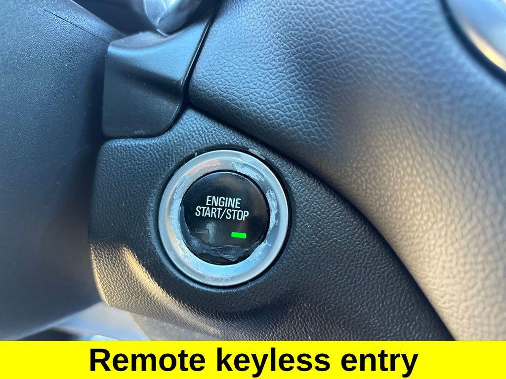 used 2021 Chevrolet Equinox car, priced at $17,875