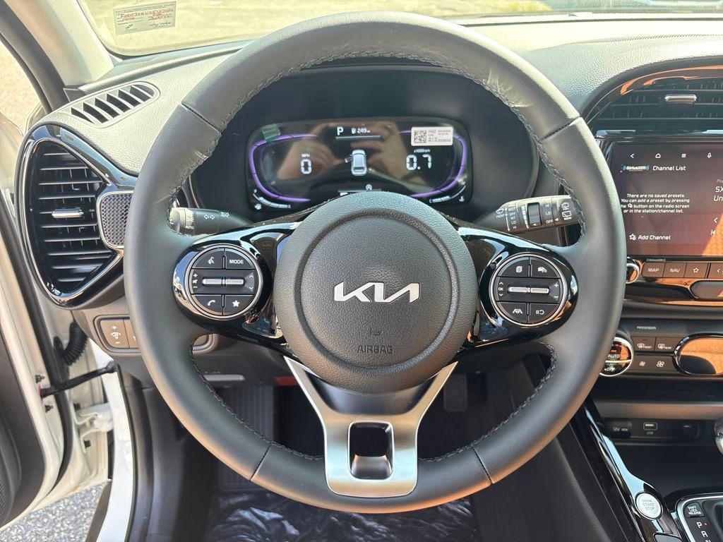 new 2025 Kia Soul car, priced at $27,495