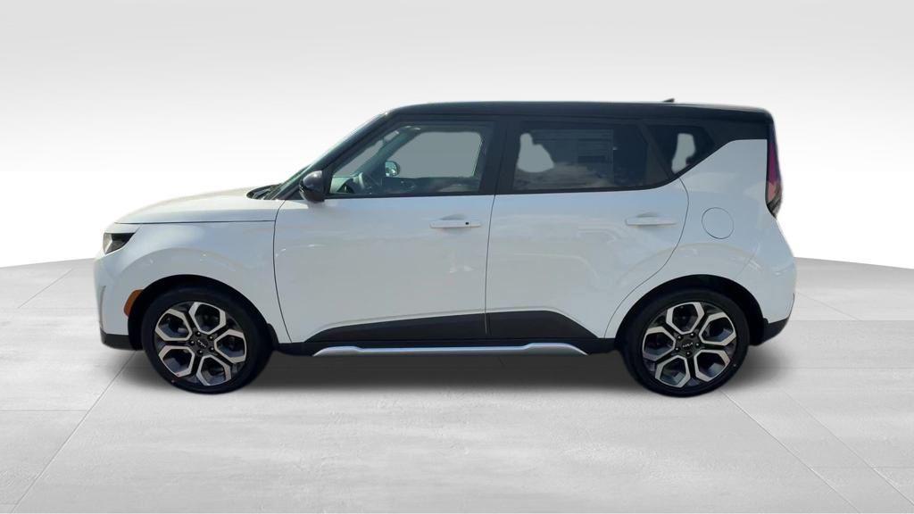 new 2025 Kia Soul car, priced at $27,495
