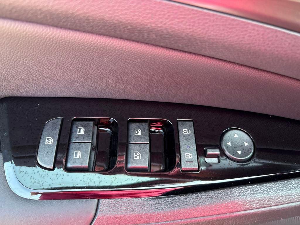 new 2025 Kia Sportage Hybrid car, priced at $35,595