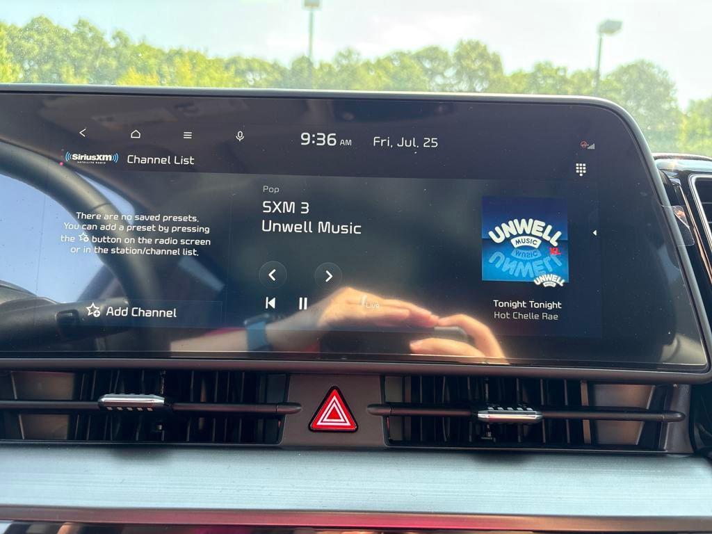 new 2025 Kia Sportage Hybrid car, priced at $35,595