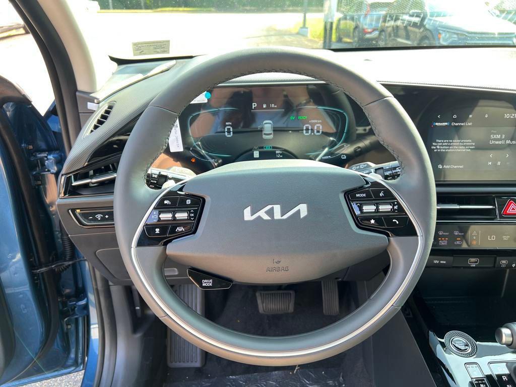 new 2025 Kia Niro car, priced at $33,910