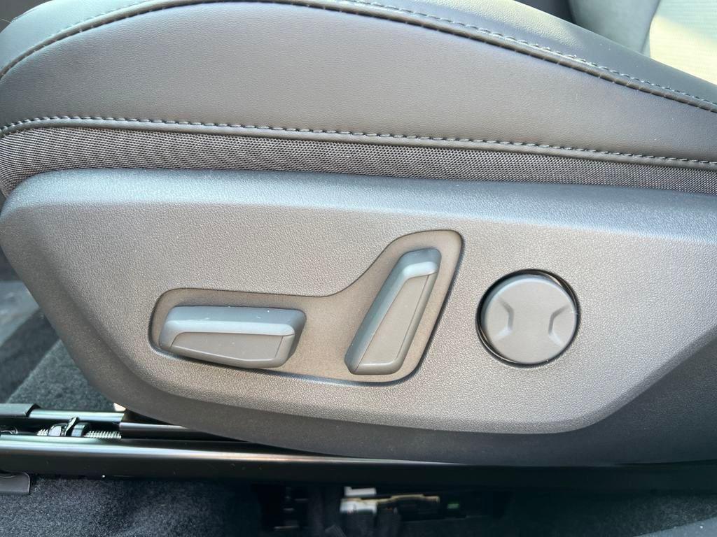 new 2025 Kia Niro car, priced at $33,910