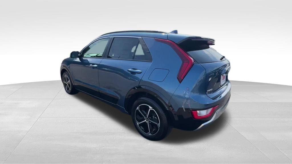 new 2025 Kia Niro car, priced at $33,910