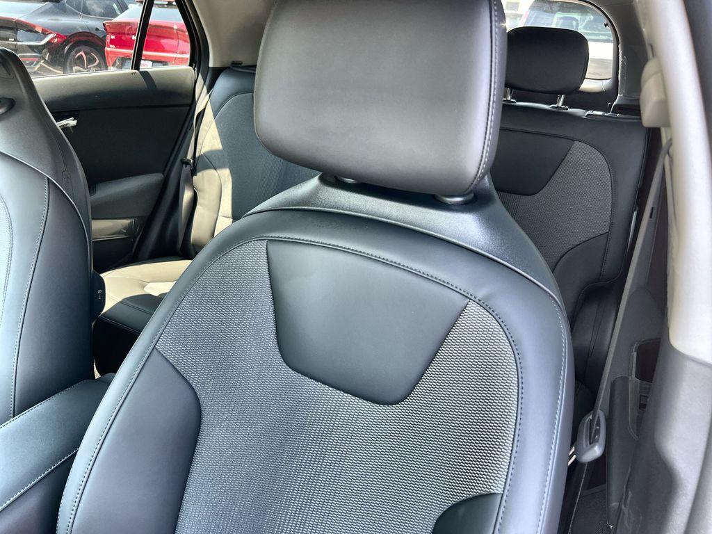new 2024 Kia Niro car, priced at $32,985