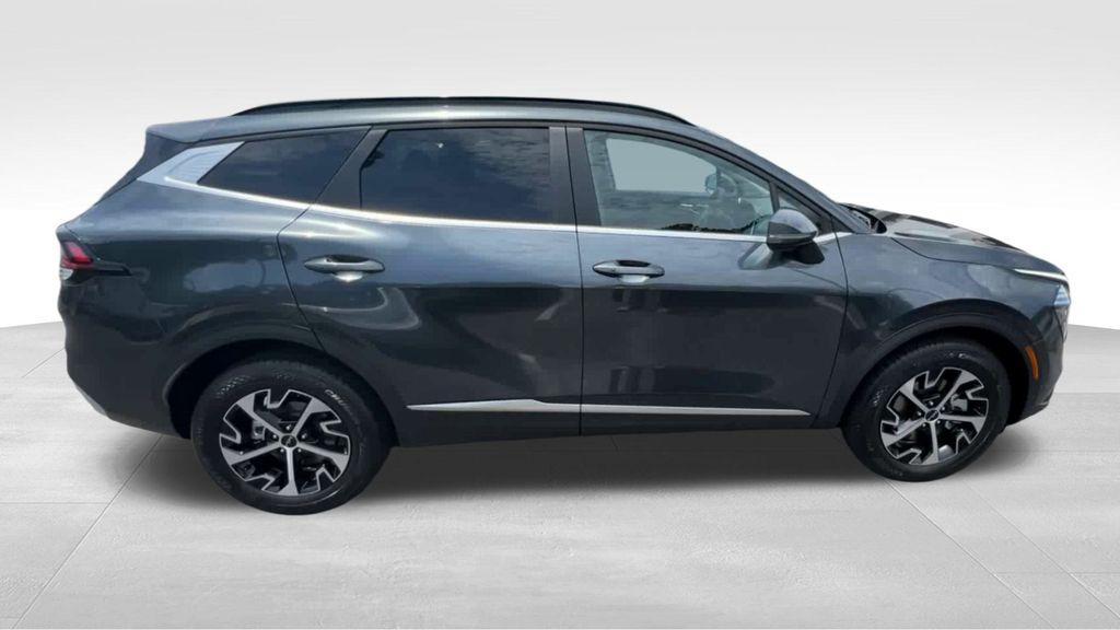 new 2025 Kia Sportage car, priced at $33,035