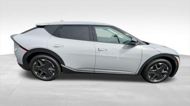 new 2025 Kia EV6 car, priced at $44,290