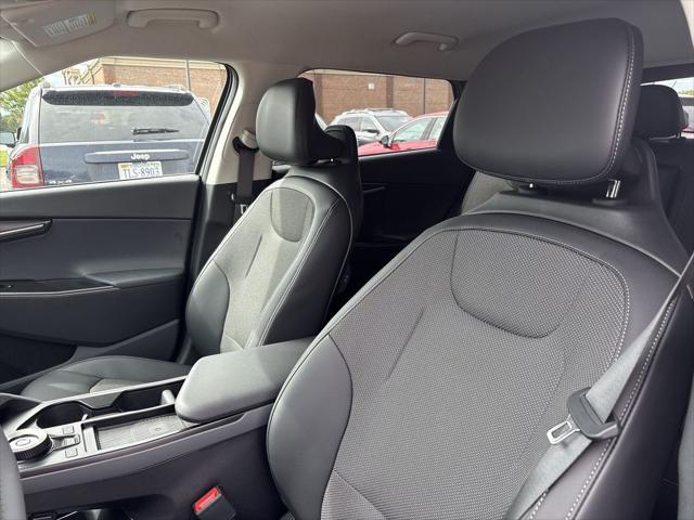 new 2025 Kia EV6 car, priced at $44,290