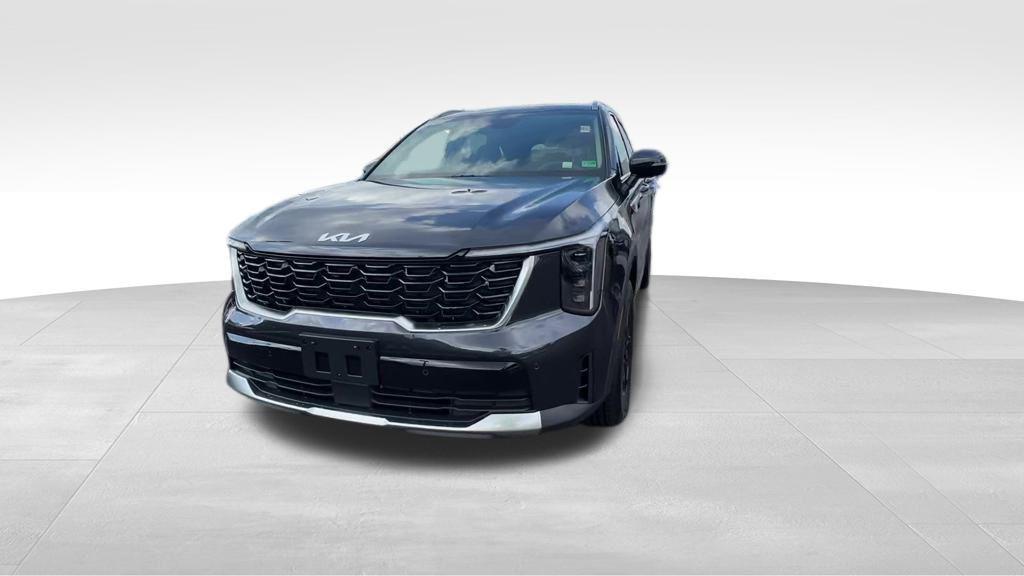 new 2025 Kia Sorento car, priced at $38,060