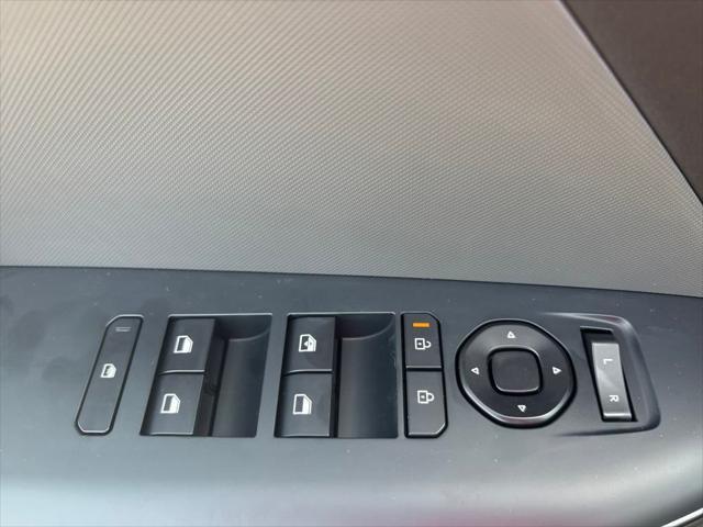 new 2025 Kia K4 car, priced at $24,340