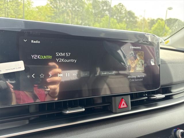 new 2025 Kia Carnival car, priced at $43,395