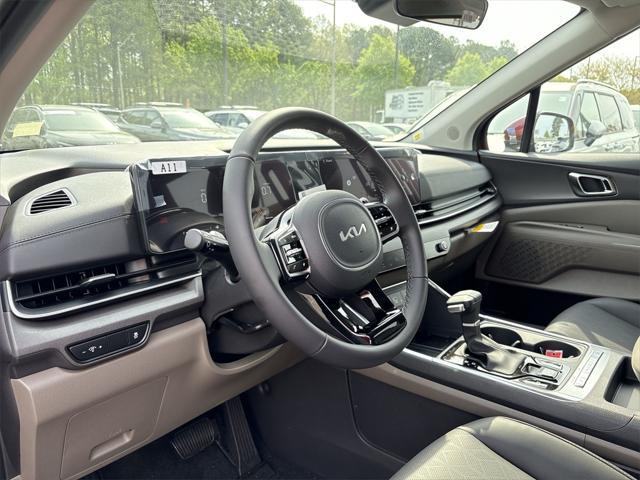 new 2025 Kia Carnival car, priced at $43,395