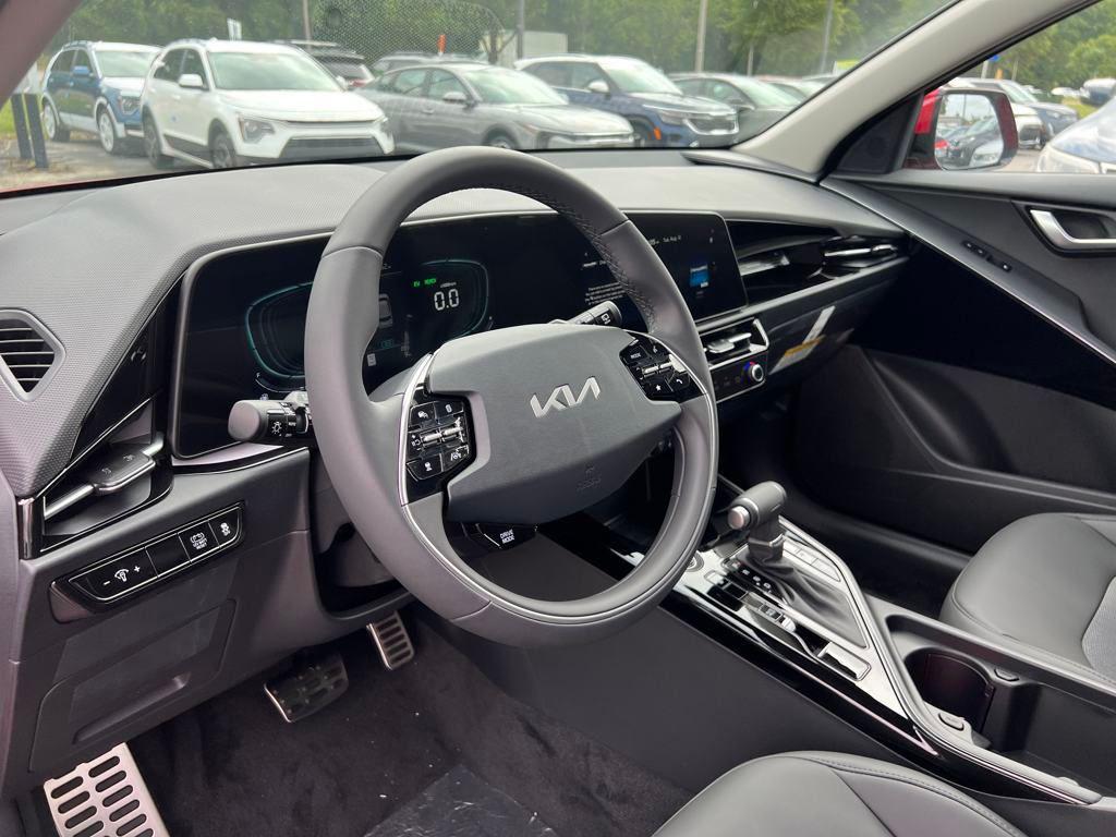 new 2025 Kia Niro car, priced at $33,450