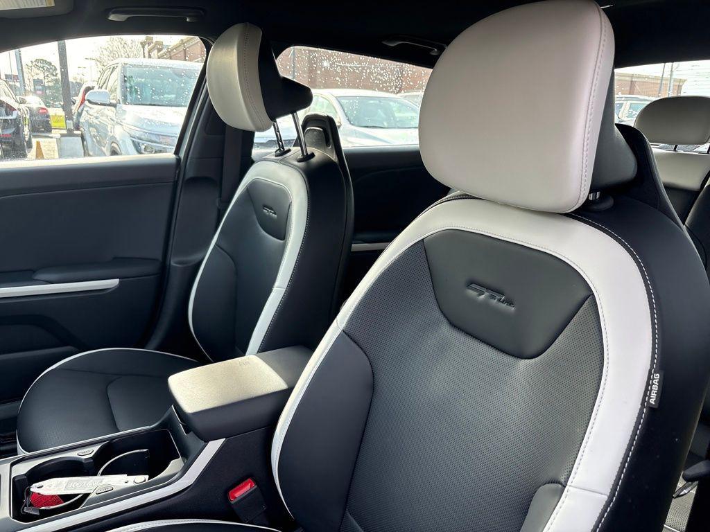 new 2025 Kia K4 car, priced at $29,070