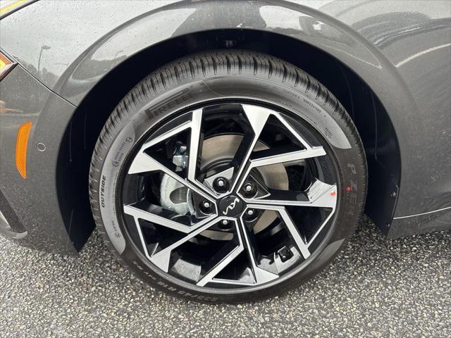new 2025 Kia K5 car, priced at $35,260