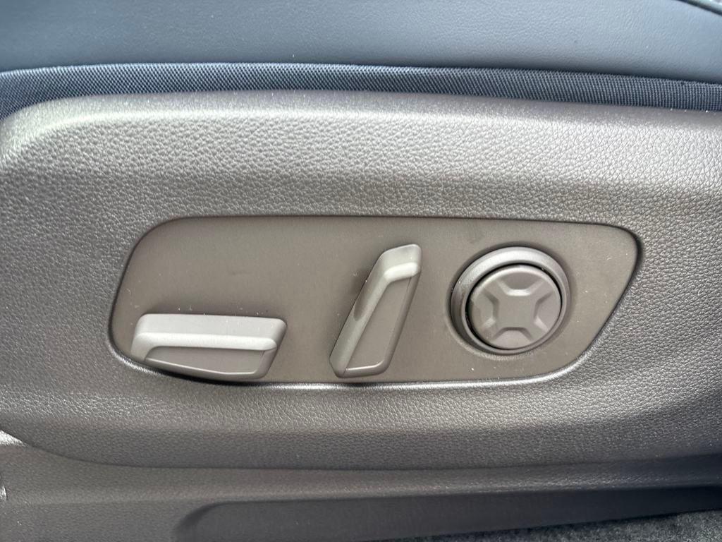 new 2026 Kia Carnival car, priced at $49,265