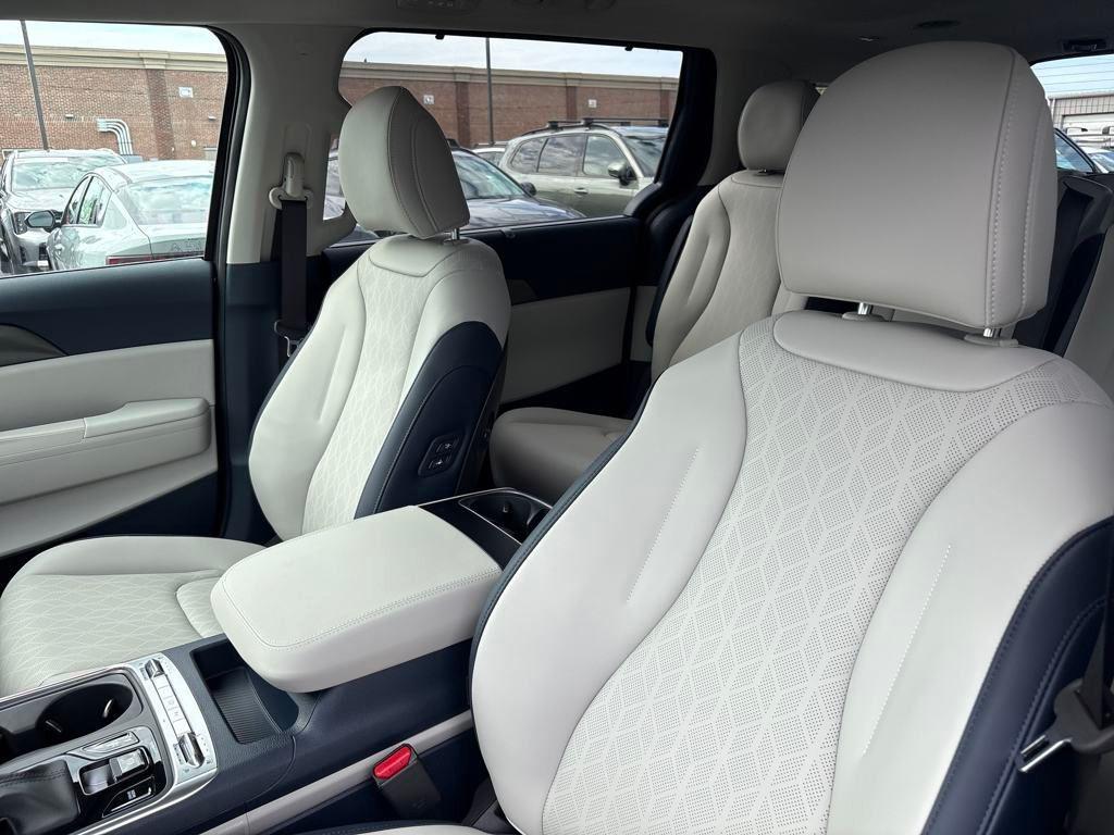 new 2026 Kia Carnival car, priced at $49,265