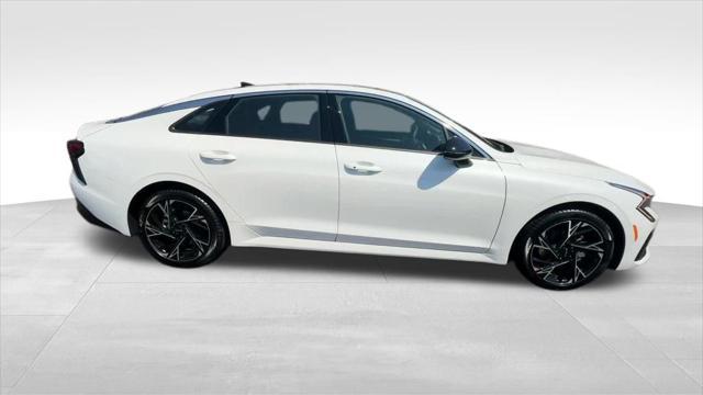 new 2025 Kia K5 car, priced at $34,405