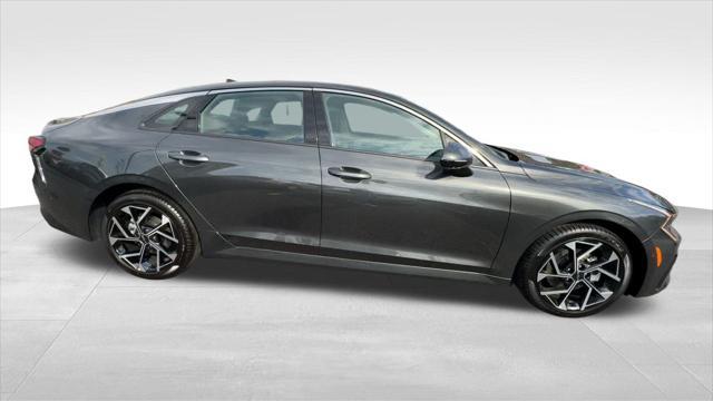 new 2025 Kia K5 car, priced at $35,295