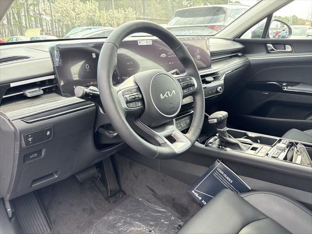 new 2025 Kia K5 car, priced at $35,295