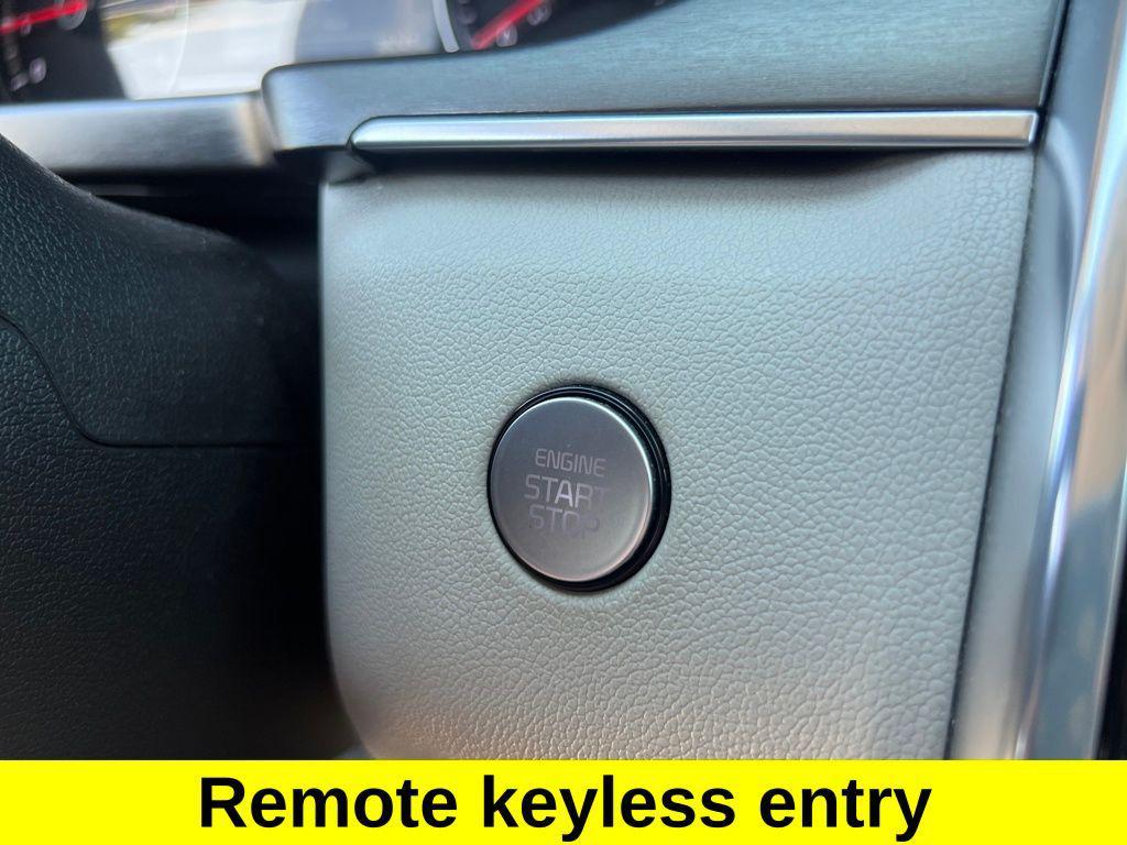 used 2022 Kia Sorento car, priced at $30,025