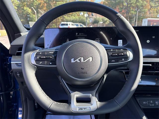 new 2025 Kia K5 car, priced at $28,330