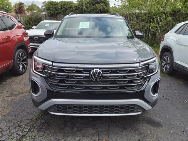 new 2024 Volkswagen Atlas car, priced at $49,601