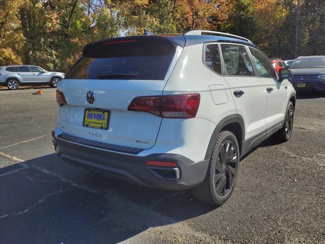 new 2024 Volkswagen Taos car, priced at $35,004