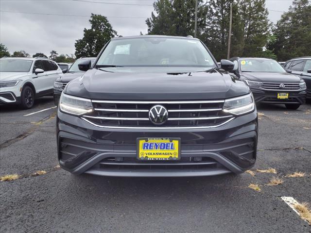 new 2024 Volkswagen Tiguan car, priced at $35,611