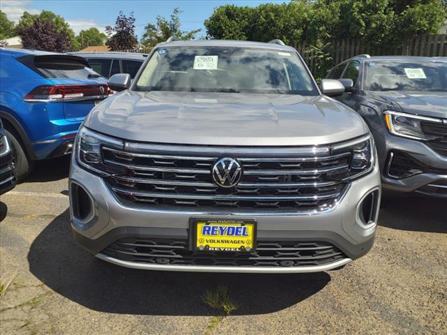 new 2024 Volkswagen Atlas car, priced at $51,784