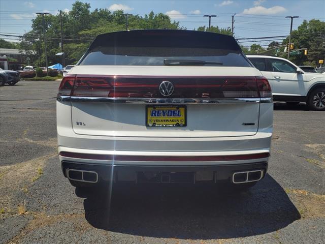 new 2024 Volkswagen Atlas Cross Sport car, priced at $52,301