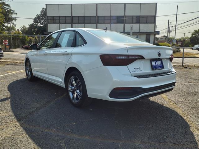 used 2024 Volkswagen Jetta car, priced at $23,633