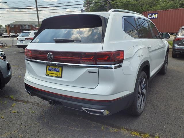 new 2024 Volkswagen Atlas car, priced at $52,701