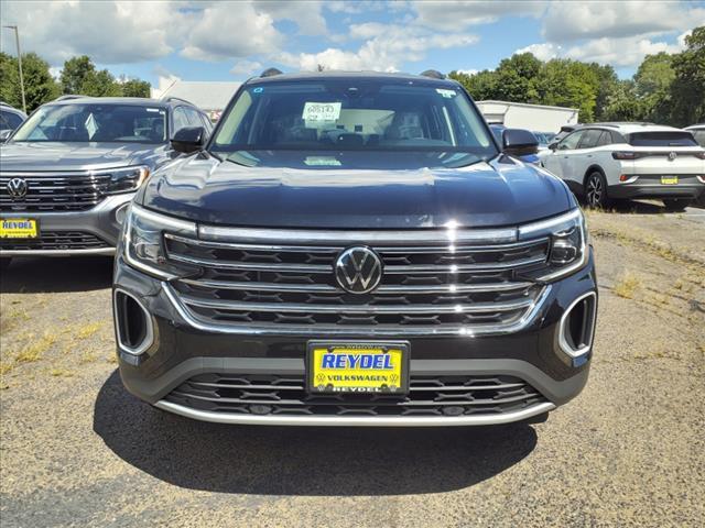 new 2024 Volkswagen Atlas car, priced at $42,365