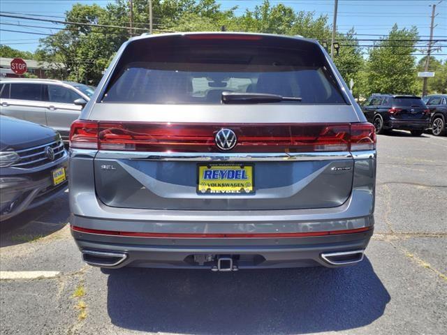 new 2024 Volkswagen Atlas car, priced at $51,611