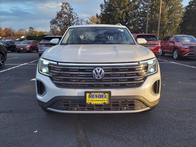 new 2024 Volkswagen Atlas car, priced at $52,068