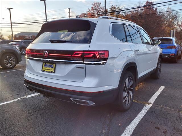 new 2024 Volkswagen Atlas car, priced at $52,068