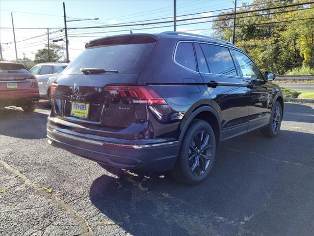 new 2024 Volkswagen Tiguan car, priced at $35,611