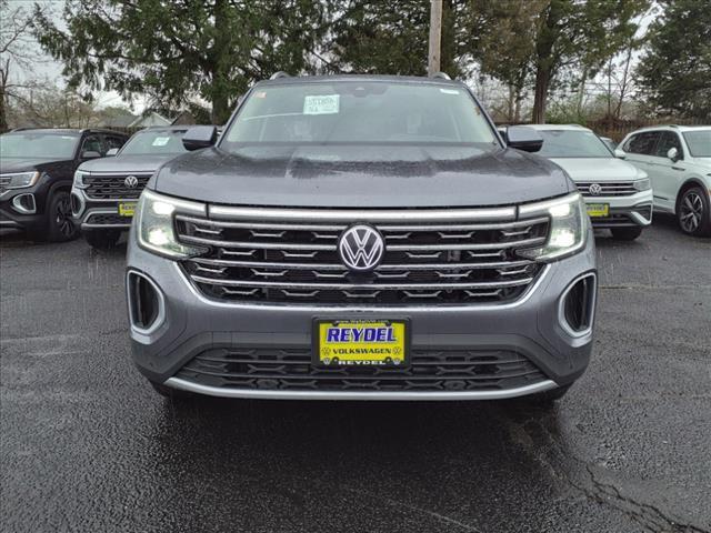 new 2024 Volkswagen Atlas car, priced at $51,554