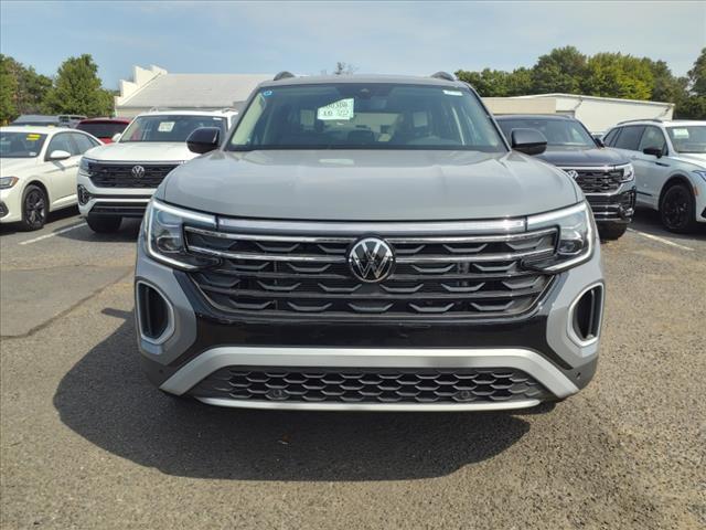 new 2024 Volkswagen Atlas car, priced at $51,111