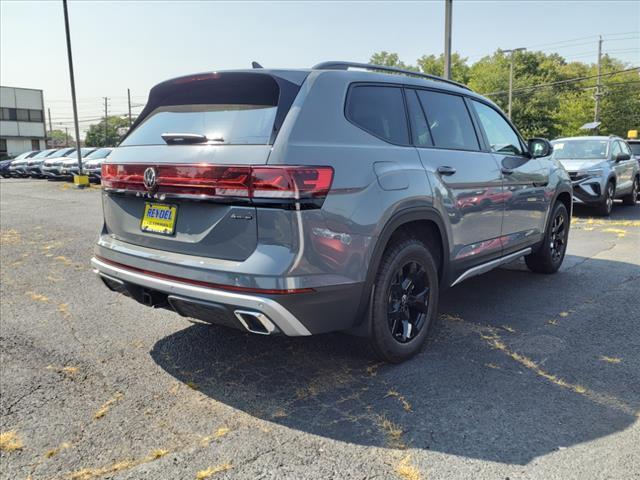 new 2024 Volkswagen Atlas car, priced at $50,308